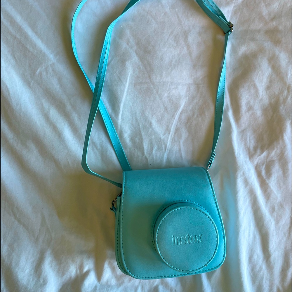 BLUE POLAROID CASE